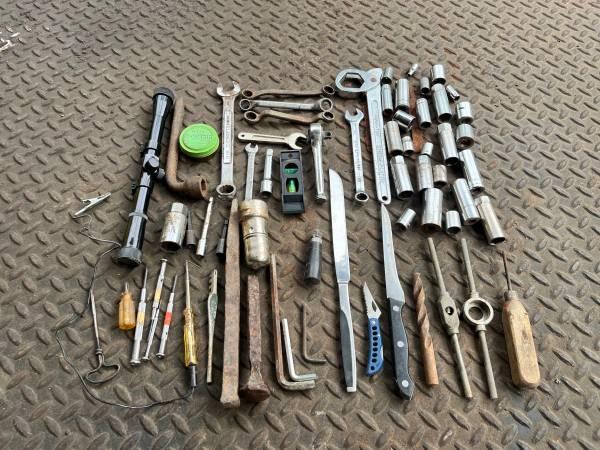 Lot of 207 Assorted Tools - Wrenches, Sockets, Drill Bits, Etc..jpg