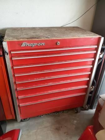 Older snap on tool box with misc. Tools.jpg