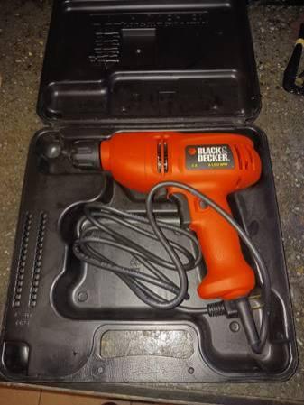 Black & Decker corded drill with carrying case.jpg