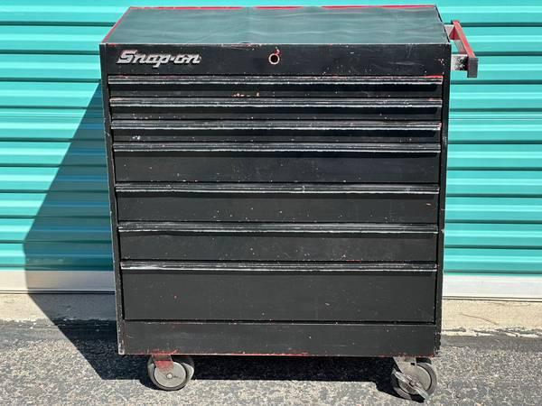 #1709 Snap On Rolling Tool Box Chests with Tools.jpg