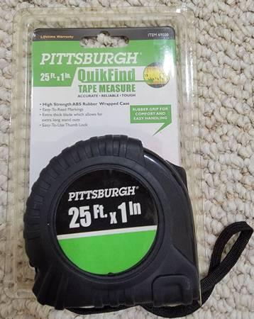 Pittsburgh 69030 25ft x 1in QuikFind Tape Measure  Standard.jpg