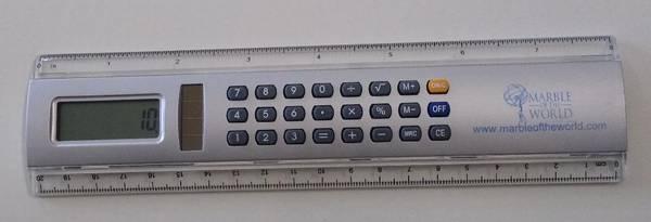 Multifunctional Calculator with Ruler.jpg