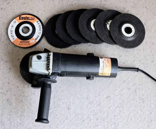 Eagle Angle Grinder with 8 grinding discs.jpg